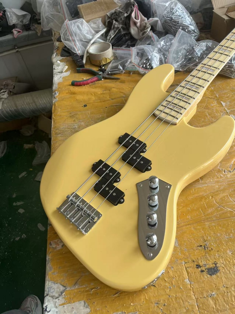 Aangepaste 4-snarige elektrisc - Bass Guitar Fretless recensie en prijs